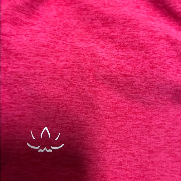 Beyond Yoga Pink Crisscross Back Long Sleeve Crop Athletic Top Size Large - Picture 5 of 8